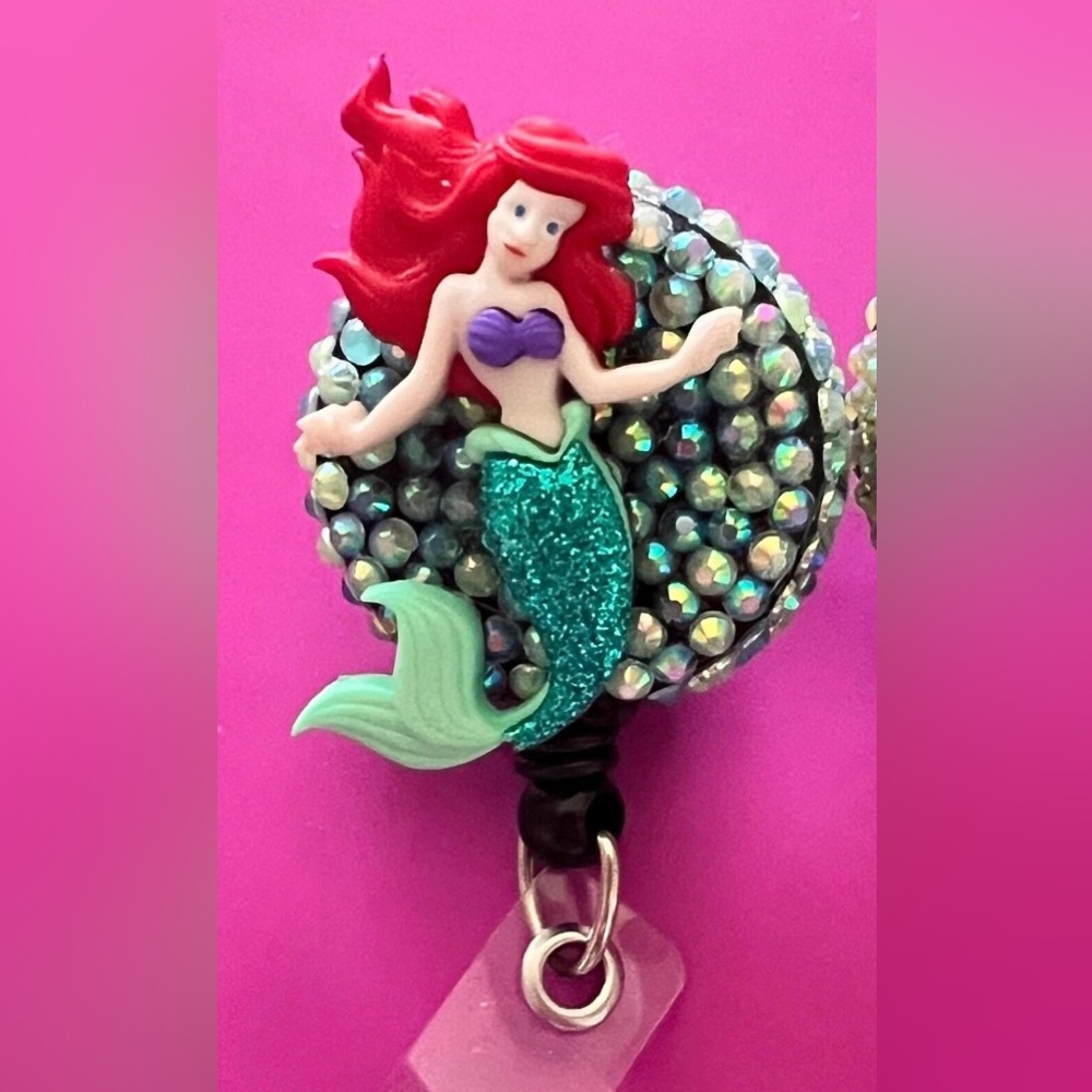 Ariel Badge Reel